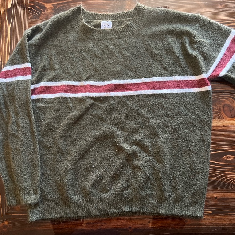 Earthy Toned Sweater 🤎💚